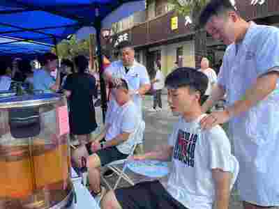 咸陽老街 當古韻街巷涌動中醫(yī)藥文化潮，滋養(yǎng)現(xiàn)代營養(yǎng)健康新風尚